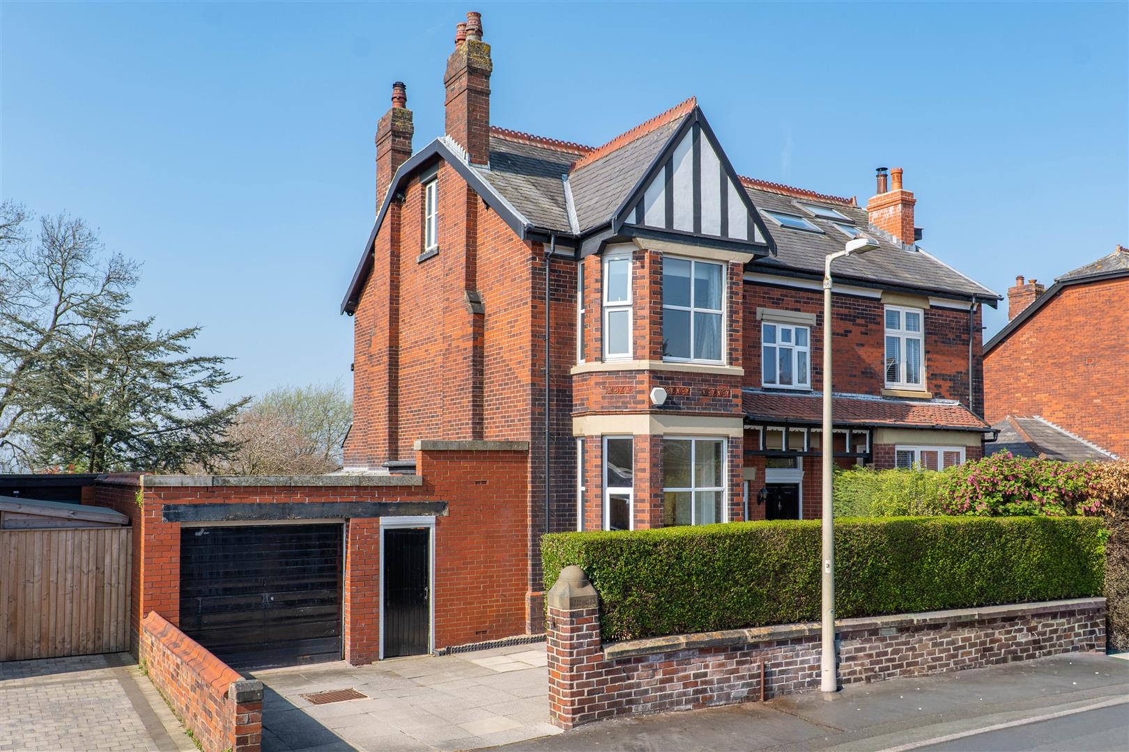 5 bed property in Windsor Road, Chorley
